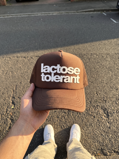 Gorra trucker "lactose tolerant" Bean & Brim, vista lateral